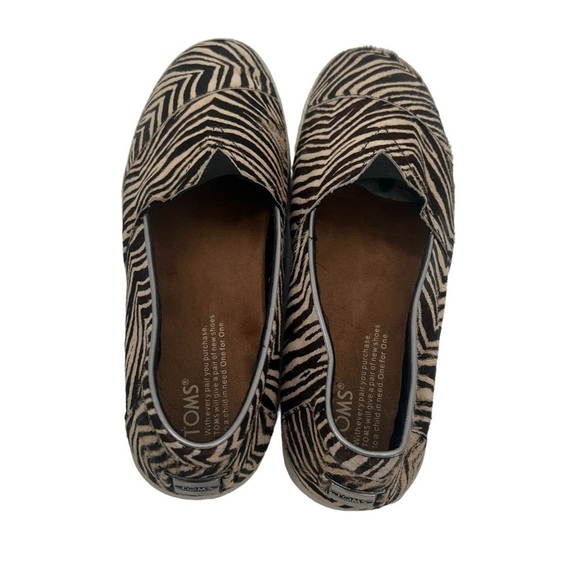 Toms Cream Brown Zebra Striped Calf Hair Loafers Size 8 Women’s - Picture 6 of 10